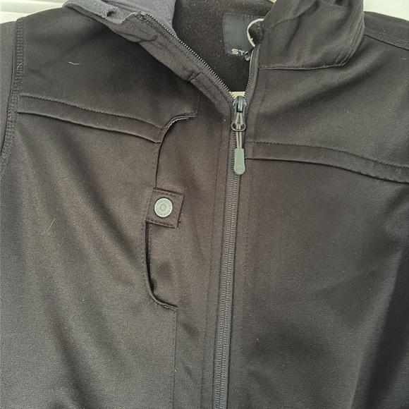Stormtech jacket - Picture 2 of 9